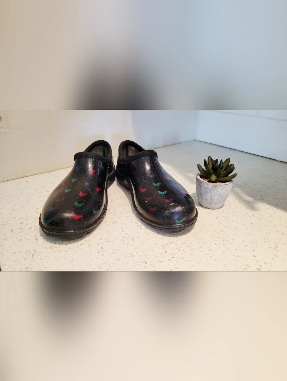 Groundworks Black Rain Clogs w/ Multicolor Heart Accents | Slip-On | Size 7